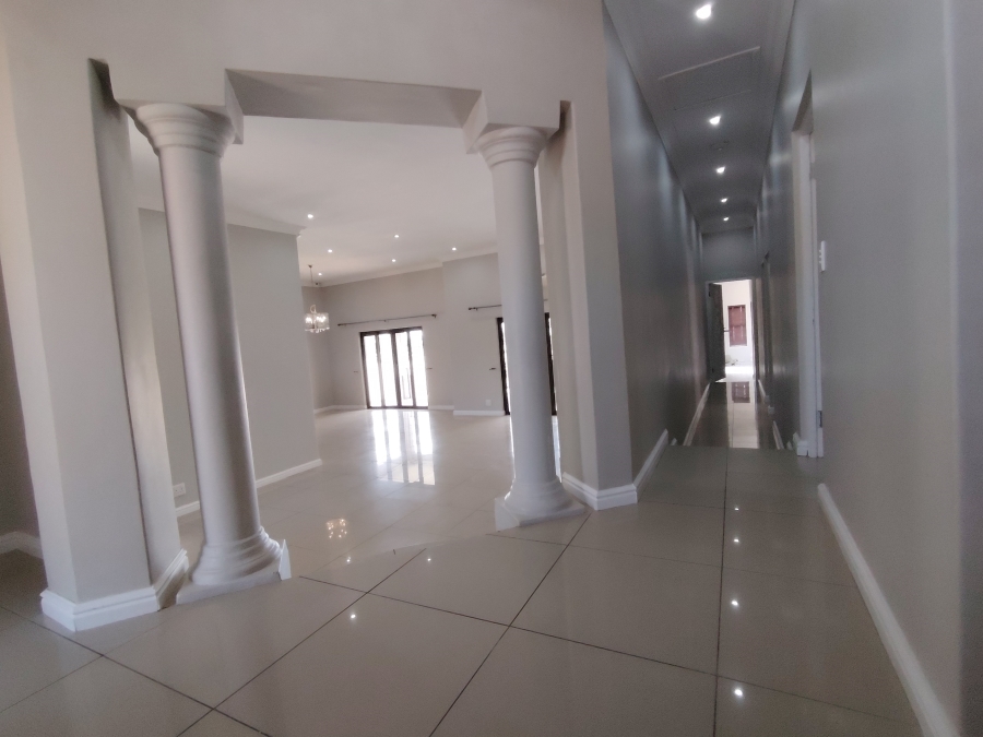 To Let 3 Bedroom Property for Rent in Jakarandas Western Cape